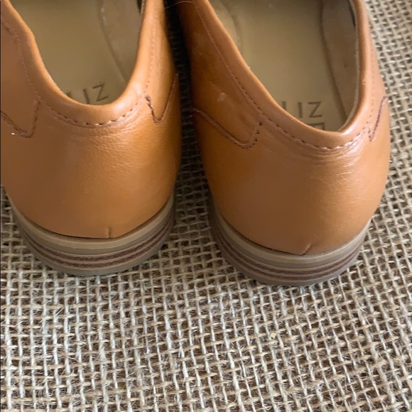 Shoes - Picture 2 of 4